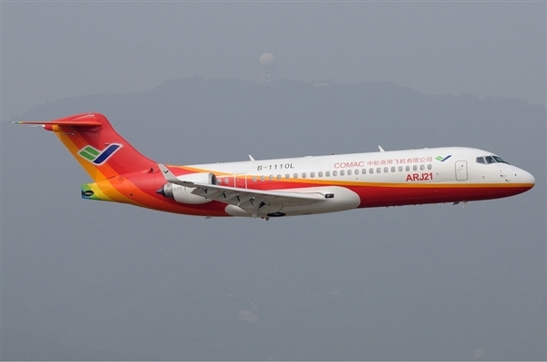 ARJ21新里程碑！国产商用飞机开通首条高高原航线(a319高原飞机)