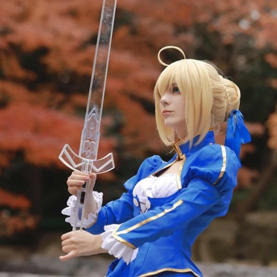 俄妹COS《Fate》Saber：泳装呆毛王靓丽吸睛