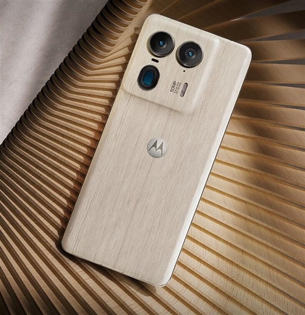 联想motoX50UltraAI元启版宣布免费升杯：16+1TB仅4299元